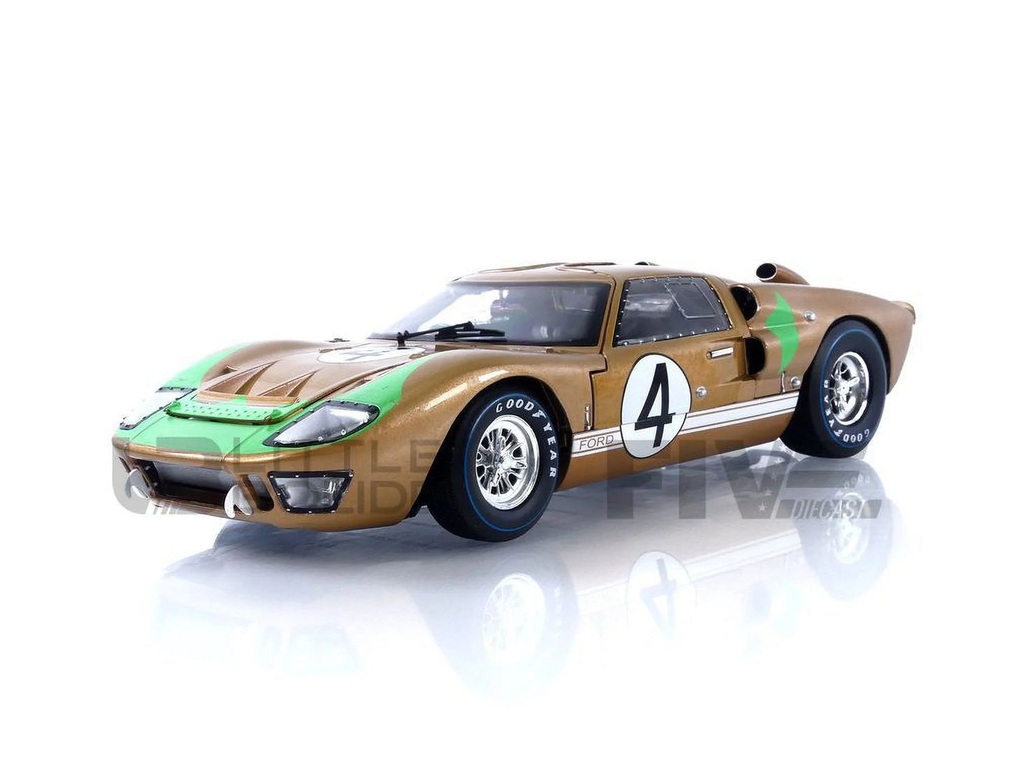 Sizehelby Collectibles SizeC414 1966 Ford GT-40 MK 2 Gold No.4 1-18 Diecast Car Model